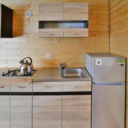 In With A Terrace * ياروسوافيتس