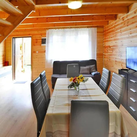 Casa vacanze In With A Terrace Jarosławiec